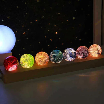 Bunte Glassternkugel Leuchtender Planet
